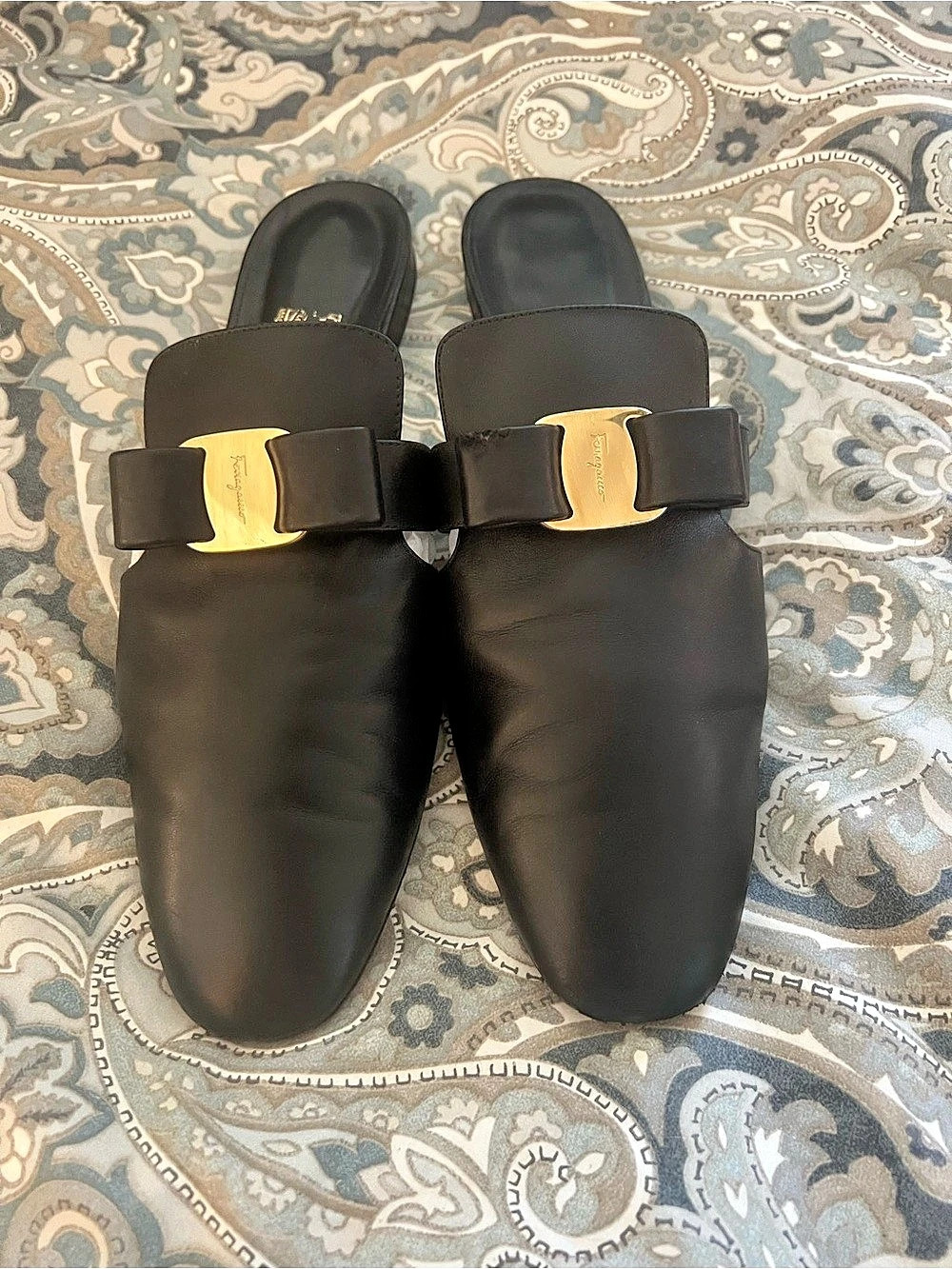 Salvatore Ferragamo Vara Bow Flat Slide Mules in Calf Skin Leather